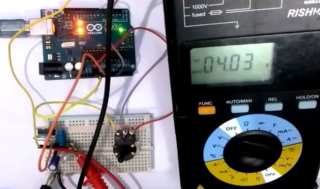 Внешний вид понижающего преобразователя постоянного тока на Arduino